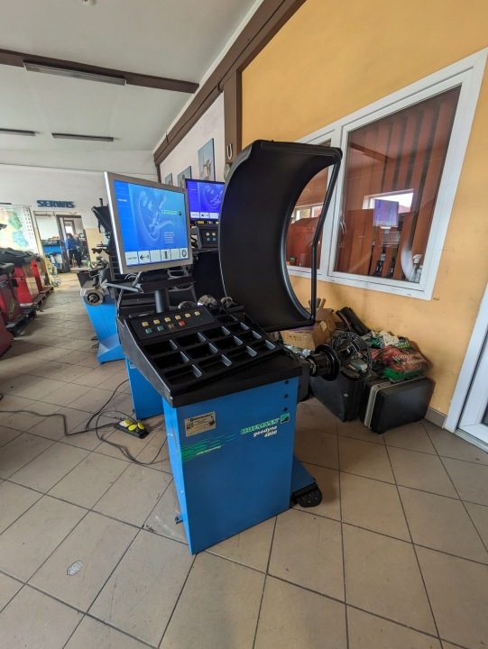 Профессиональный wyważarka для колес Hofmann Geodyna 6800P - автомат, корзина, LCD, фото 14