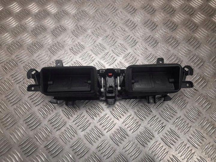 Дефлектор обдува Mazda CX-5 2025 Центральный K12364930, фото 3