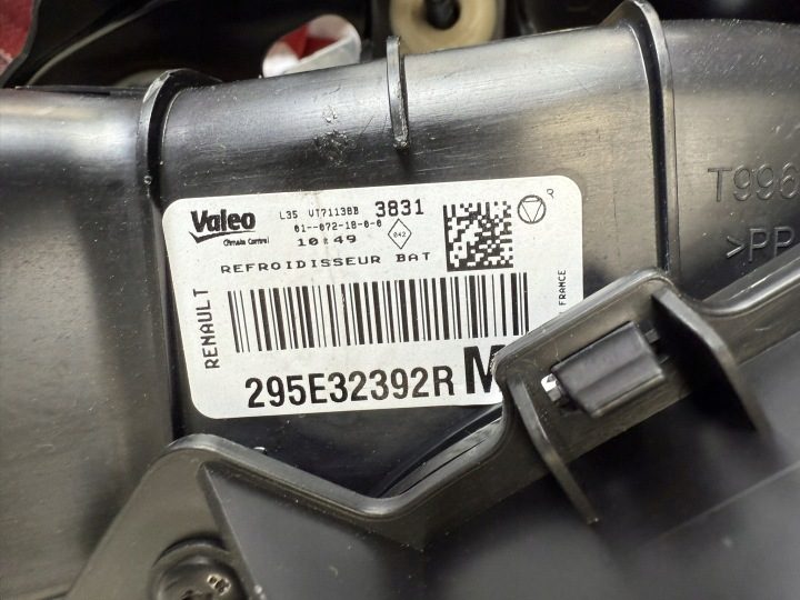 ВЕНТИЛЯТОР АККУМУЛЯТОРА ГИБРИДНОГО RENAULT SCENIC IV 1.5 ГИБРИД 295E32392R, фото 2