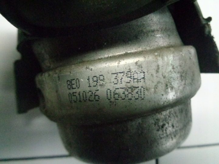 AUDI A4 B7 2.0TFSI ПОДУШКА ДВИГАТЕЛЯ 8E0199379AA, фото 2