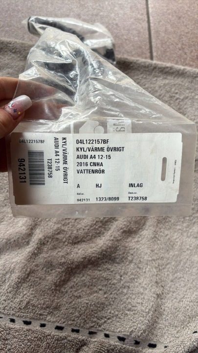 Патрубок охлаждения турбины Audi A4 S4 B8 8K 04L122157BF, фото 3