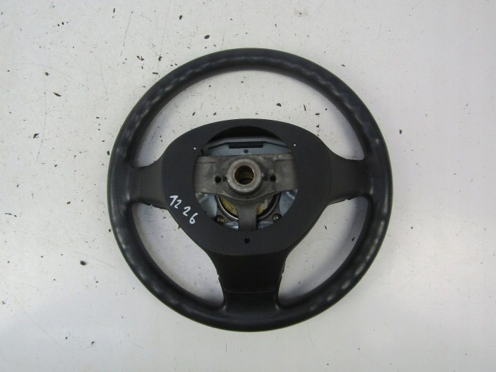 TOYOTA YARIS I P1 Руль, фото 2