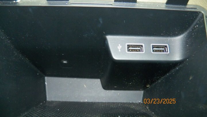 VW POLO 2G VI ПОДЛОКОТНИК БАРДАЧОК ПОРТ USB 6F0864207D, фото 4