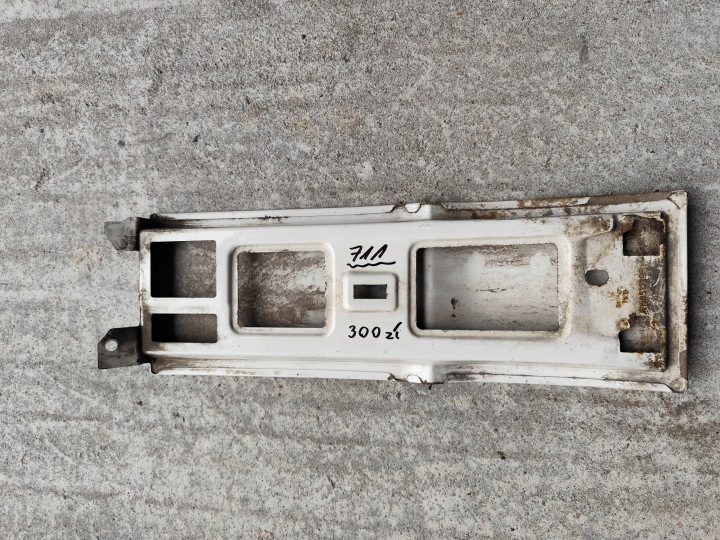 Лючок защита под wlewem топлива пластина VW T5 T5 рестайлинг белая, фото 3