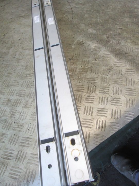 НАПРАВЛЯЮЩАЯ БАГАЖНИКА МОЛДИНГА КРЕПЕЖНАЯ 4F9863556A 4F9863555A AUDI A6 C6 УНИВЕРСАЛ, фото 3