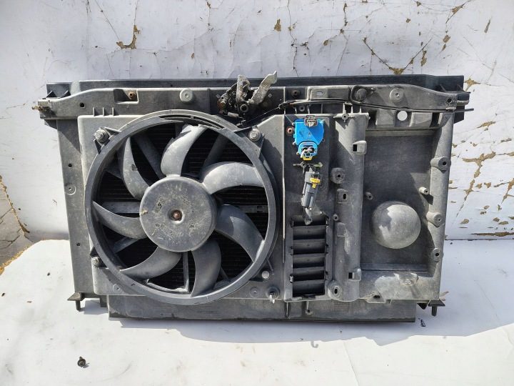 Радиатор Peugeot 307 CC 2.0 16V, фото 1