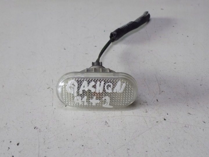 NISSAN QASHQAI J10 Поворотник в крыло, фото 5