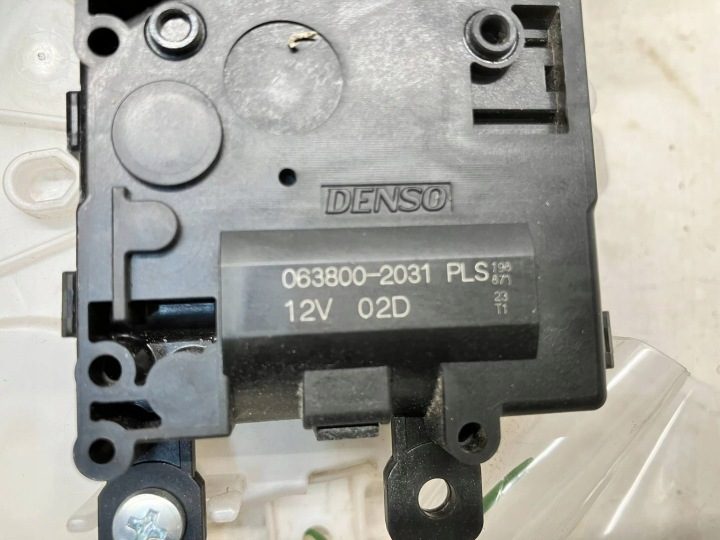 RAV4 V МОТОРЧИК МЕХАНИЗМ ПЕЧКИ НАПРАВЛЯЮЩАЯ 063800-2031 PLS (2), фото 4