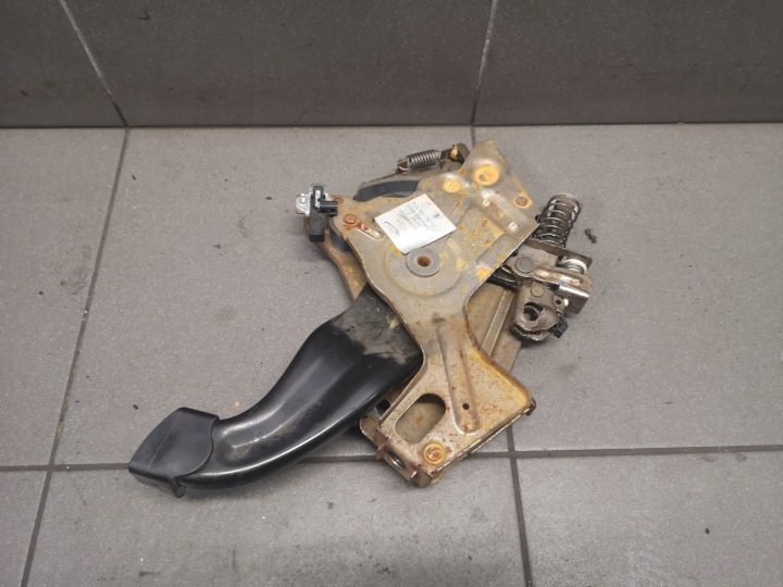 ПЕДАЛЬ РУЧНОГО ТОРМОЗА VW TOUAREG 7L0721797C, фото 1