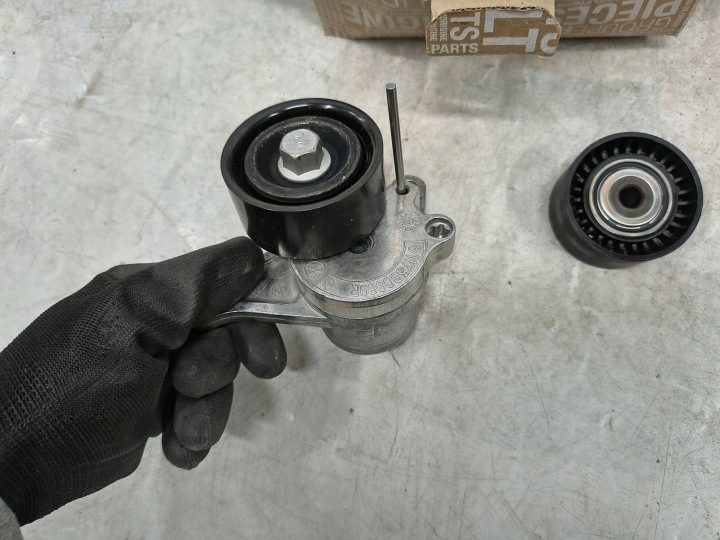 Ремень клиновой Renault OE поликлиновой для двигателей 2.3dCi, фото 6