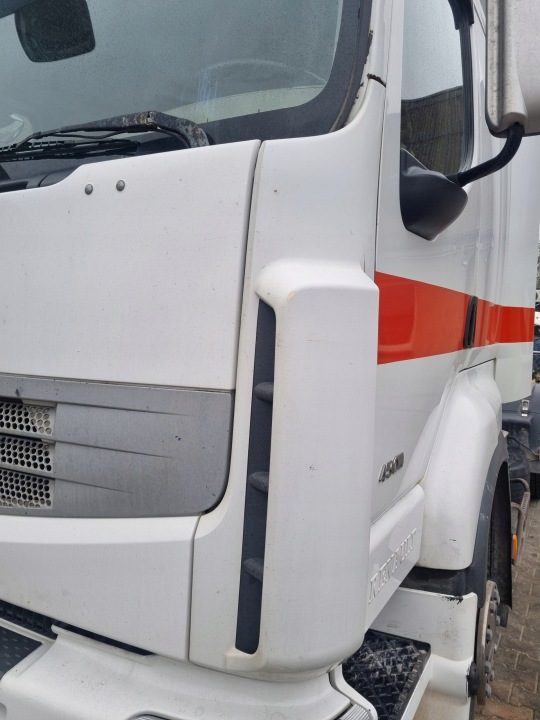 УГОЛ ОБТЕКАТЕЛЬ ЛЕВЫЙ RENAULT PREMIUM DXI, фото 1