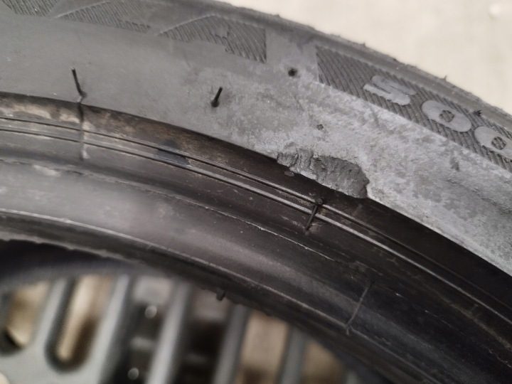 Шина летняя Bridgestone Potenza S001 235/40R19 96 Вт защита диска, усилитель (XL), фото 6