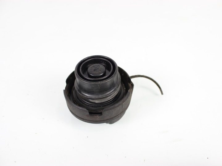 Крышка бензобака Skoda Octavia 2 1,8 TSI Audi a3 8p a4 Leon 2 Golf 5 6, фото 2