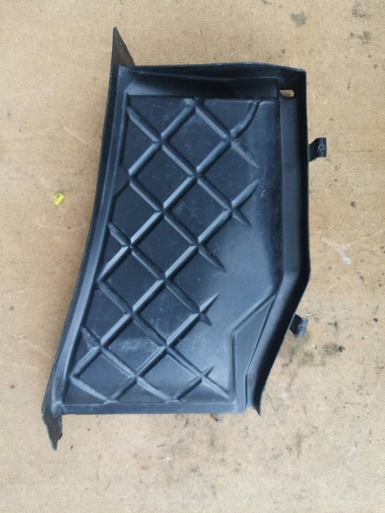 Защита салонного фильтра Audi A4 B7 Seat Exeo 8E1819979A, фото 1