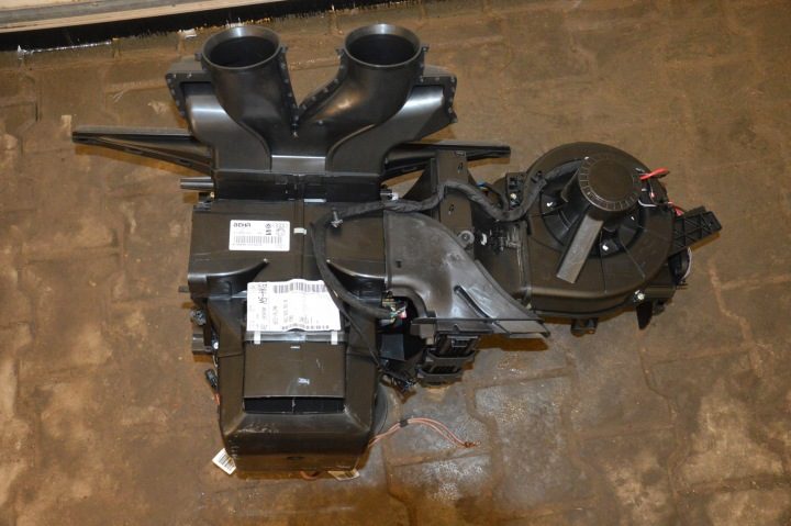 Audi OE 8X1820001N, фото 2