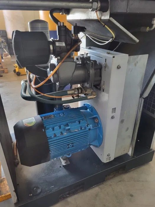 Компрессор масляный Atlas Copco Ceccato CSM 30 0 l 10 бар, фото 4