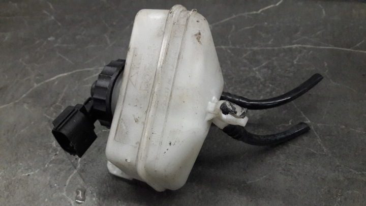 98ab-2c217ac Бачок тормозной жидкости Ford Focus mk1, фото 2