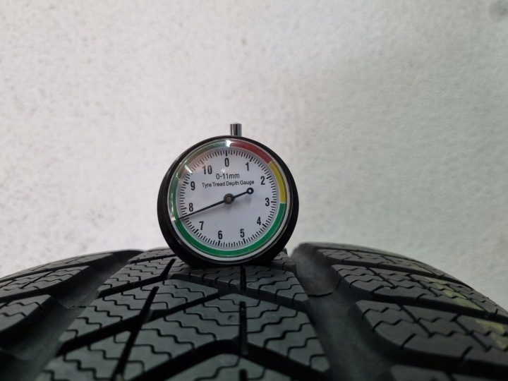 Шина зимняя Pirelli Winter SottoZero 3 235/45R17 97 В сцепление на снегу (3PMSF), усилитель (XL), фото 4