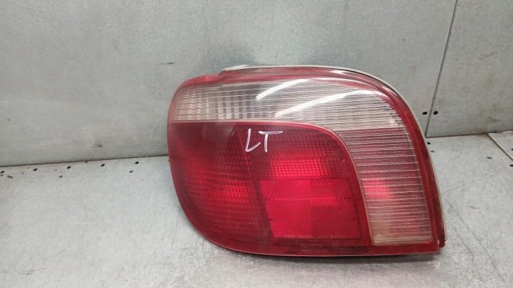 Фонарь левый задний Toyota Yaris I 1.0B, фото 1