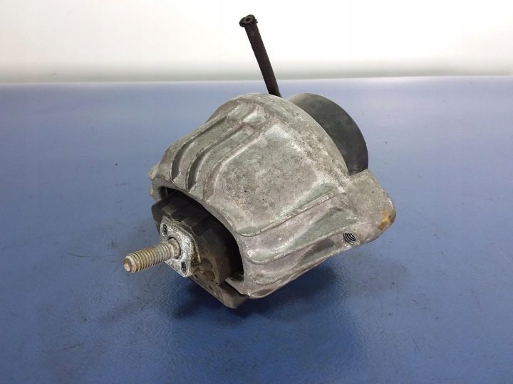 BMW 3 E46 320D подушка кронштейн двигателя 13981112, фото 3