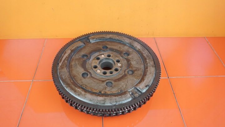 MEGANE SCENIC 1.2 TCE 14 г. 116 л.с. H5F400 маховик двухмассовый 123104345R, фото 3