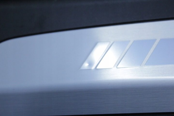 НАКЛАДКА ПОРОГА ДЕКОРАТИВНАЯ ПРАВАЯ С ПОДСВЕТКОЙ M-ПАКЕТ BMW G14 G15 M850i, фото 3