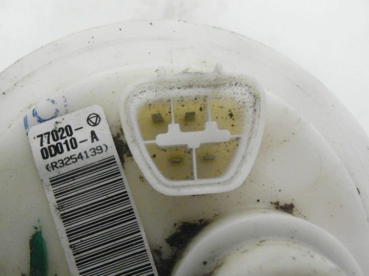 ТОПЛИВНЫЙ НАСОС TOYOTA YARIS I (P1) 1.0 VVT- и 68 - 770200D010A, фото 4