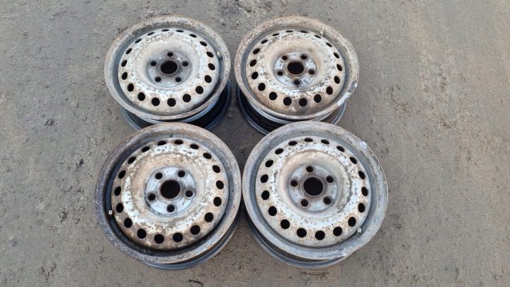 Штампованный диск Volkswagen OE 7D0601027A 6.0" x 15" 5x112 ET 55, фото 1