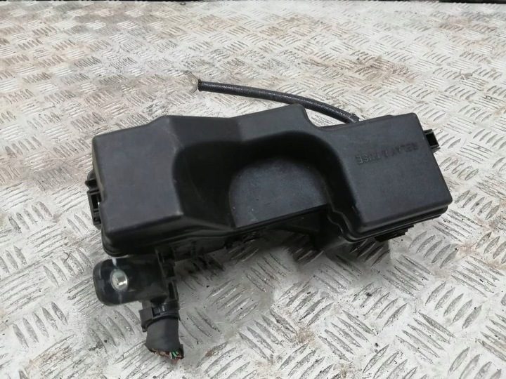 Блок предохранителей Citroen C1 II 108 Aygo 821110HR40A, фото 1