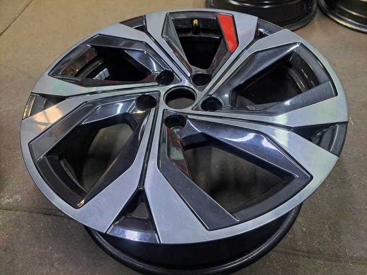 Литой диск Renault OE 403009719R 7.0" x 18" 5x114.3 ET 35, фото 2