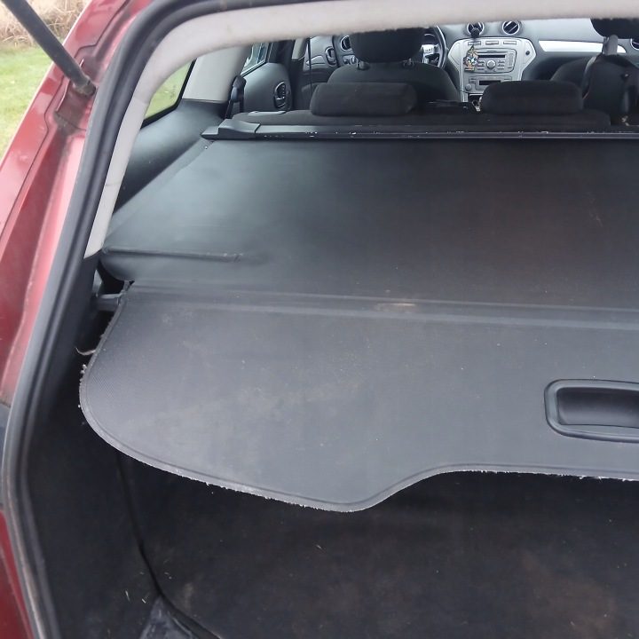 Ford Mondeo MK4 универсал 2008 (1) шторка багажника исправная, фото 2