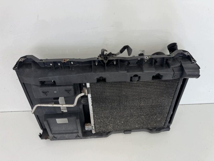 Передняя панель радиатор вентилятор комплект Citroen C2 1.4 8v 9682449580, фото 2