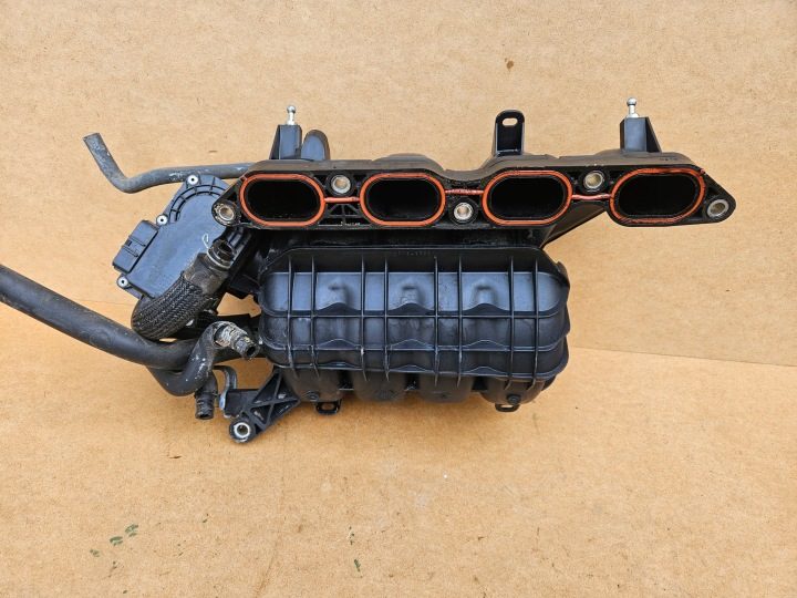 Впускной коллектор Дроссельная заслонка Toyota Yaris II 1.8 VVT-i TS, фото 3
