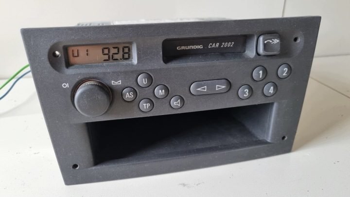 Магнитола grundig r2001 Opel Combo Vivaro Agila Corsa + код, фото 2