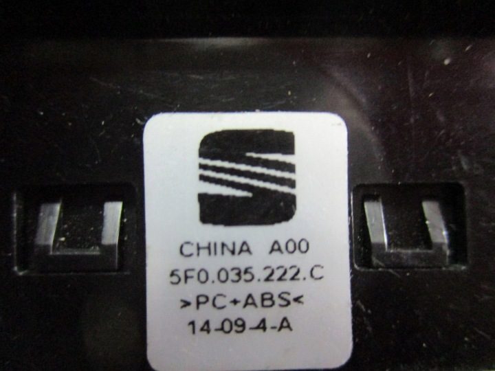 Переключатель разъем USB медиа Seat Leon 5F0035222C, фото 3