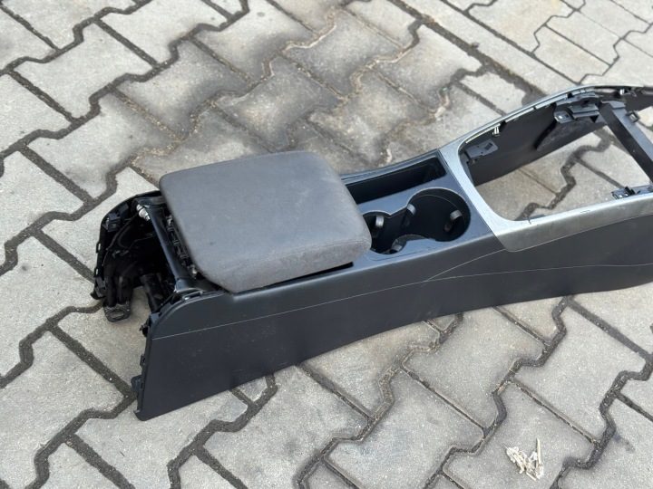 ЦЕНТРАЛЬНЫЙ ТОННЕЛЬ КОНСОЛЬ БАРДАЧОК AUDI A4 B8 A5 8T 8K0864981D, фото 2