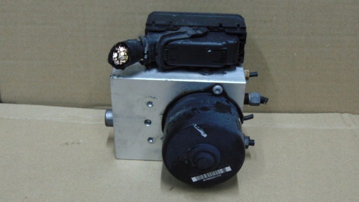Главный тормозной цилиндр ABS Nissan Navara D40 Pathfinder R51, фото 2