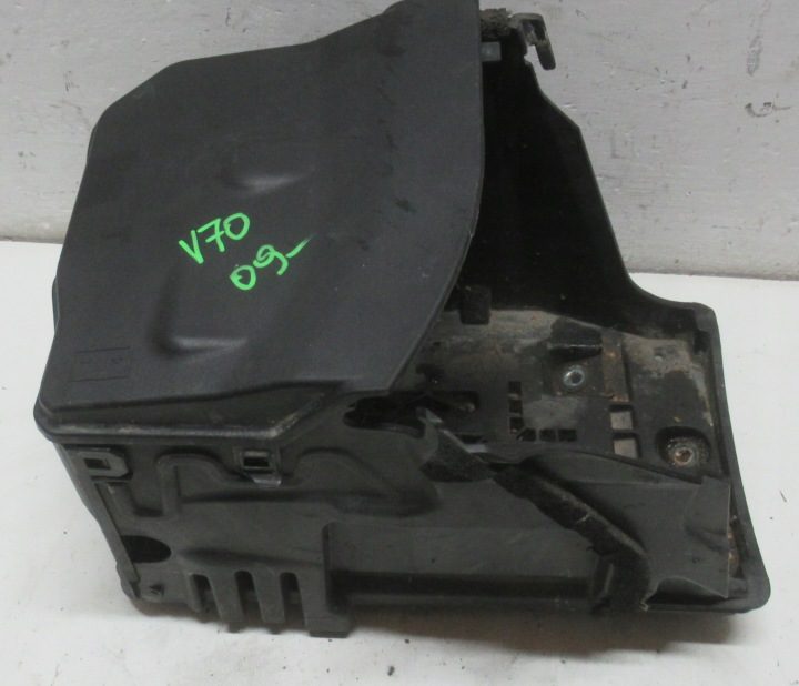 Volvo V70 2.0 дизель 09 г. основание корпус блок аккумулятора, фото 1