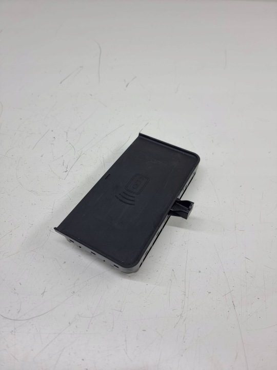 BMW 5 G30 G31 2022 Передний Модуль зарядки bezprzewodowego, фото 1