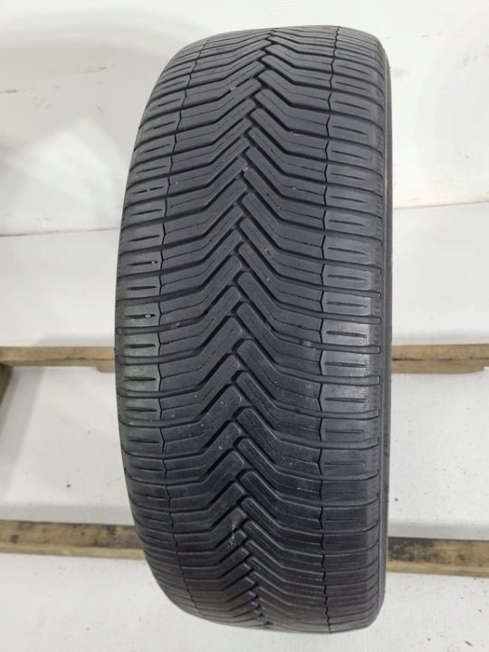 Шина всесезонная Michelin CrossClimate ВНЕДОРОЖНИК 235/55R18 104 В усилитель (XL), фото 1