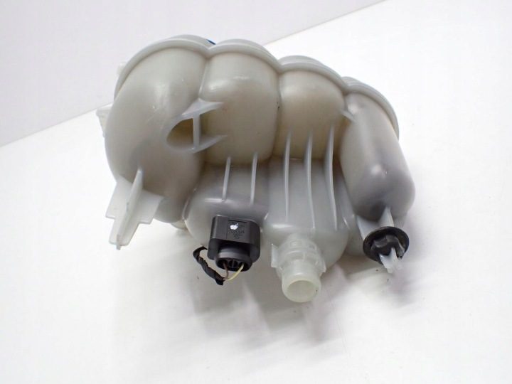 РАСШИРИТЕЛЬНЫЙ БАЧОК ВОДЫ 8W0121405E AUDI A4 B9 8W 16 г., фото 4