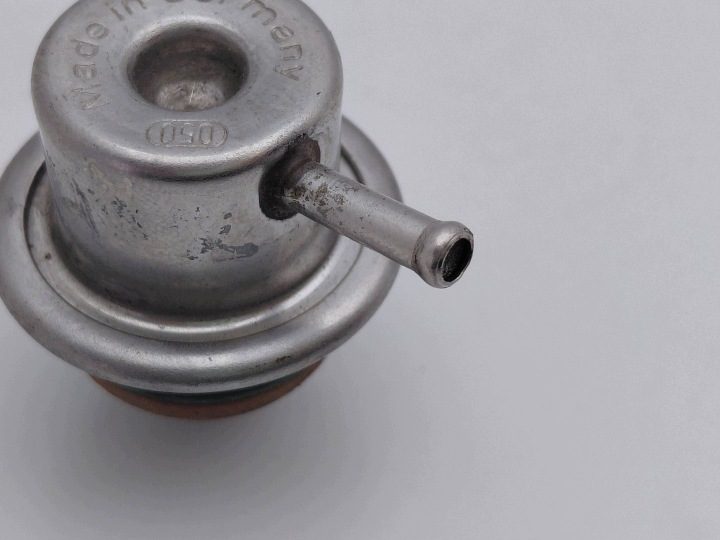 РЕГУЛЯТОР ДАВЛЕНИЯ ТОПЛИВА VW PASSAT B5 078133534C / 0280160575 NR219, фото 3