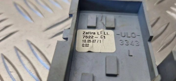 Контакты заднего фонаря OPEL ZAFIRA B (A05) 752201 1.9L дизель 110 кВт 2007, фото 4