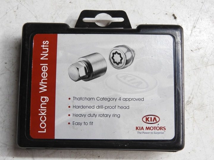 Kia Ceed I Рестайлинг SW 09-12 Секретки болты для цвет, фото 4