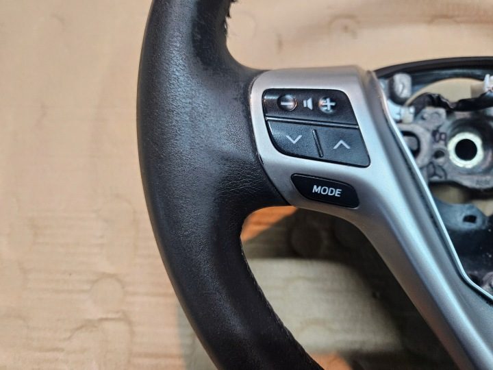 TOYOTA VERSO 09-12 РУЛЬ КОЖА, фото 2