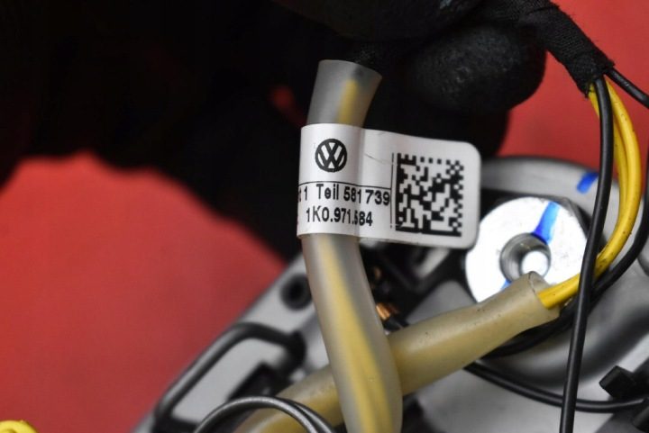 Подушка безопасности водителя Volkswagen OE 1K0880201DC, фото 4