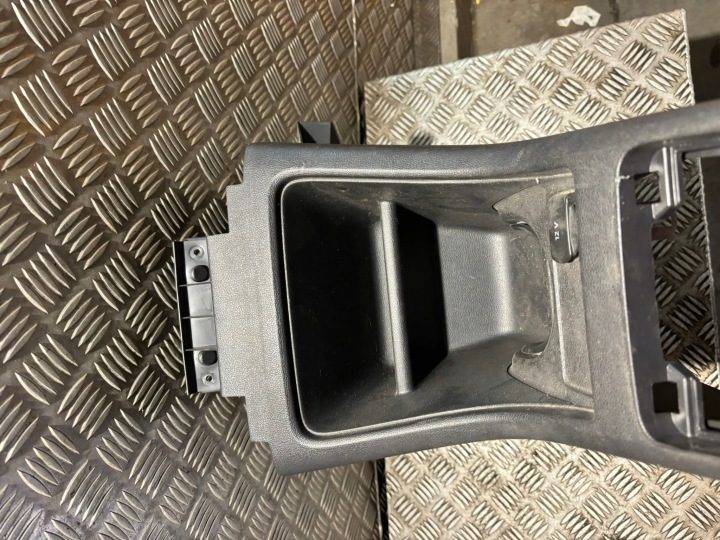 ЦЕНТРАЛЬНЫЙ ТОННЕЛЬ ДЕРЖАТЕЛЬ ПОД KUBECZEK VW UP! SKODA CITIGO SEAT MII 1S0863241A, фото 4