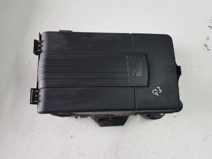 Audi Q3 I 8U 11-14r корпус крепление аккумулятора, фото 3