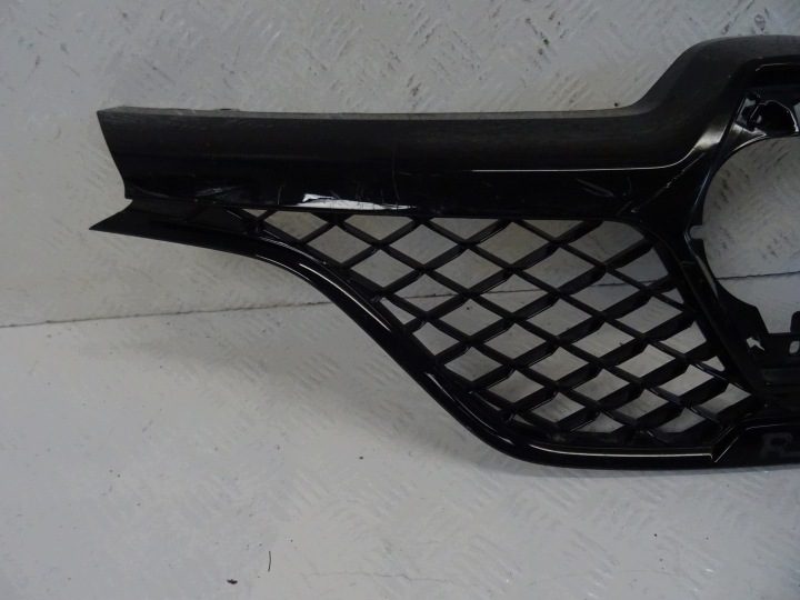 Решетка радиатора передняя Renault Megane IV RS 622565738, фото 3