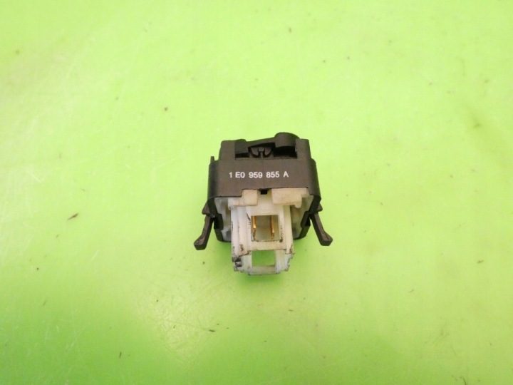 КНОПКА СТЕКЛОПОДЪЕМНИКА СТОРОНА ПРАВАЯ VW GOLF IV КАБРИОЛЕТ 1E0959855A, фото 5